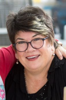 BOARD Sue Roff. Photo by Kate Longley3x2