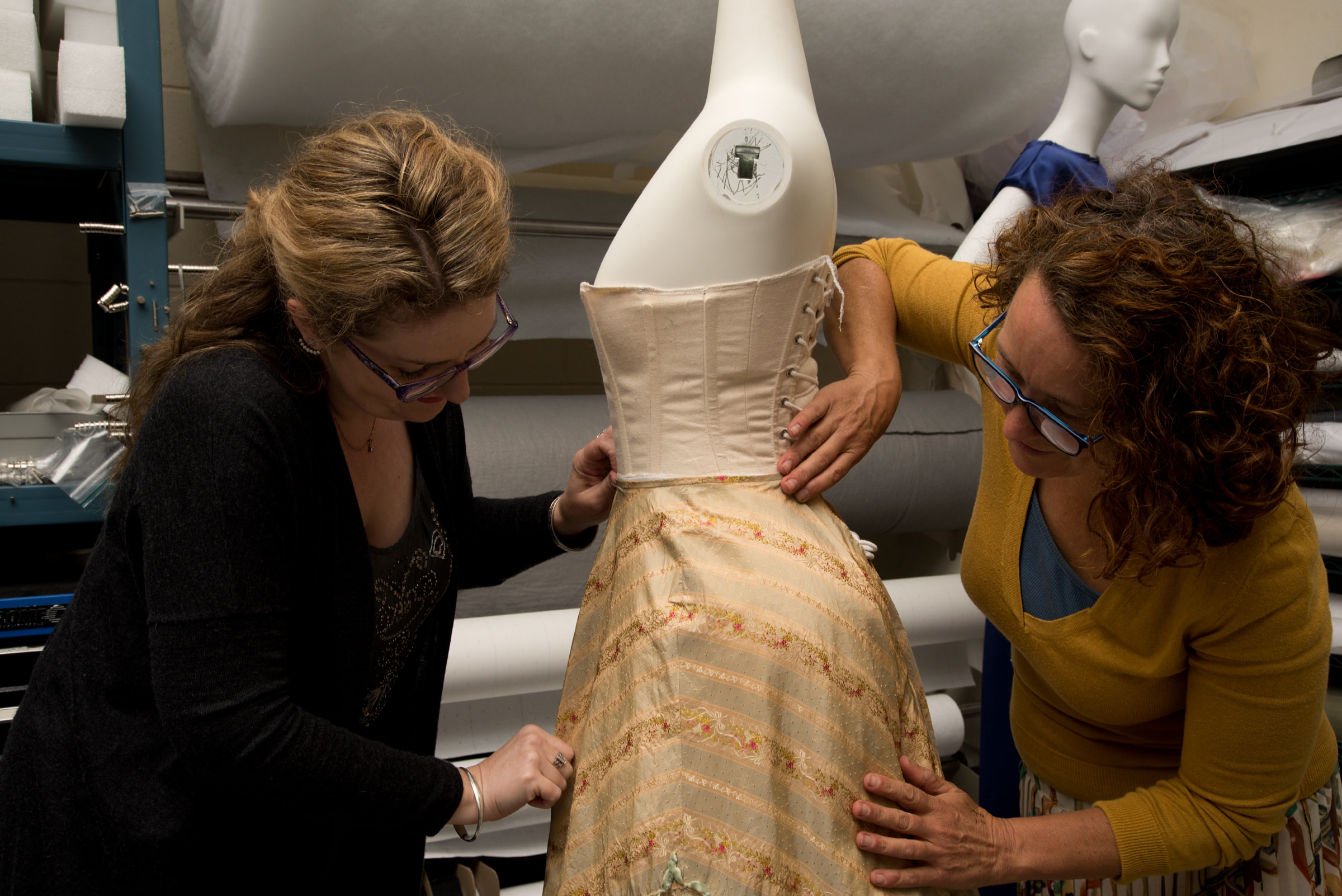 Material Specialty Session: Fashion-based collections (SESSION RECORDING)